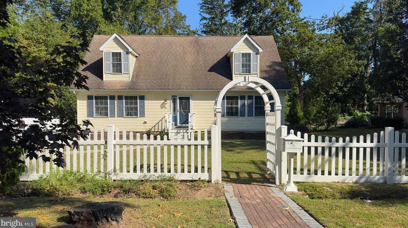 1 E Buttonwood St, Wenonah, NJ 08090