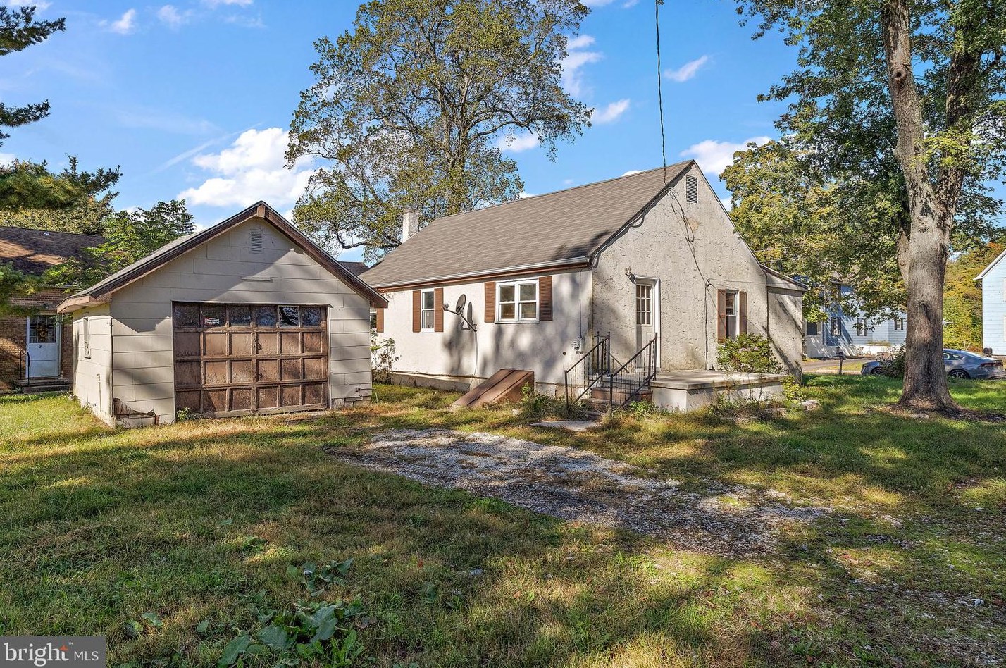 201 Columbia Ave, Newfield, NJ 08344