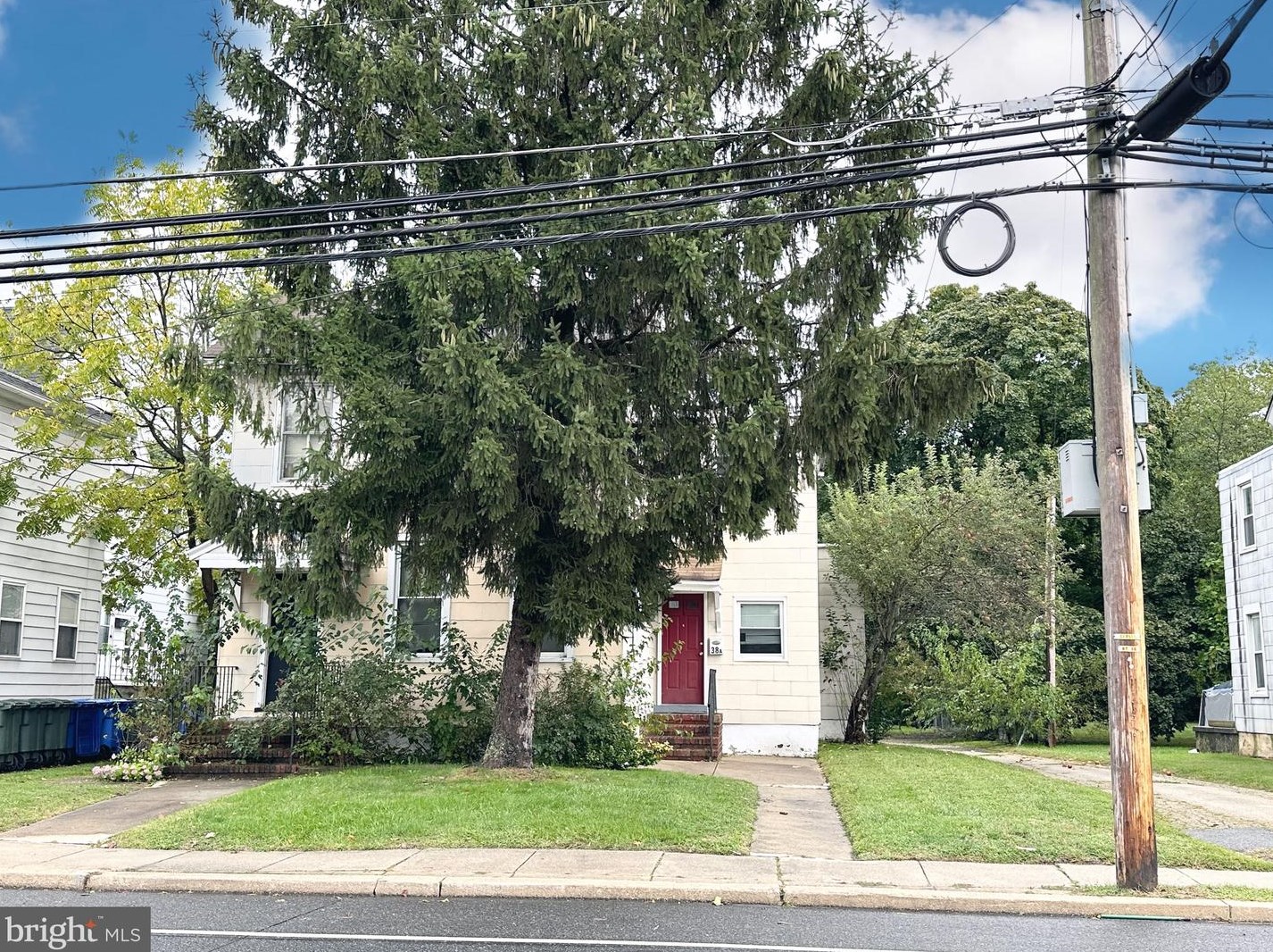 38 S Main St, Aura, NJ 08028