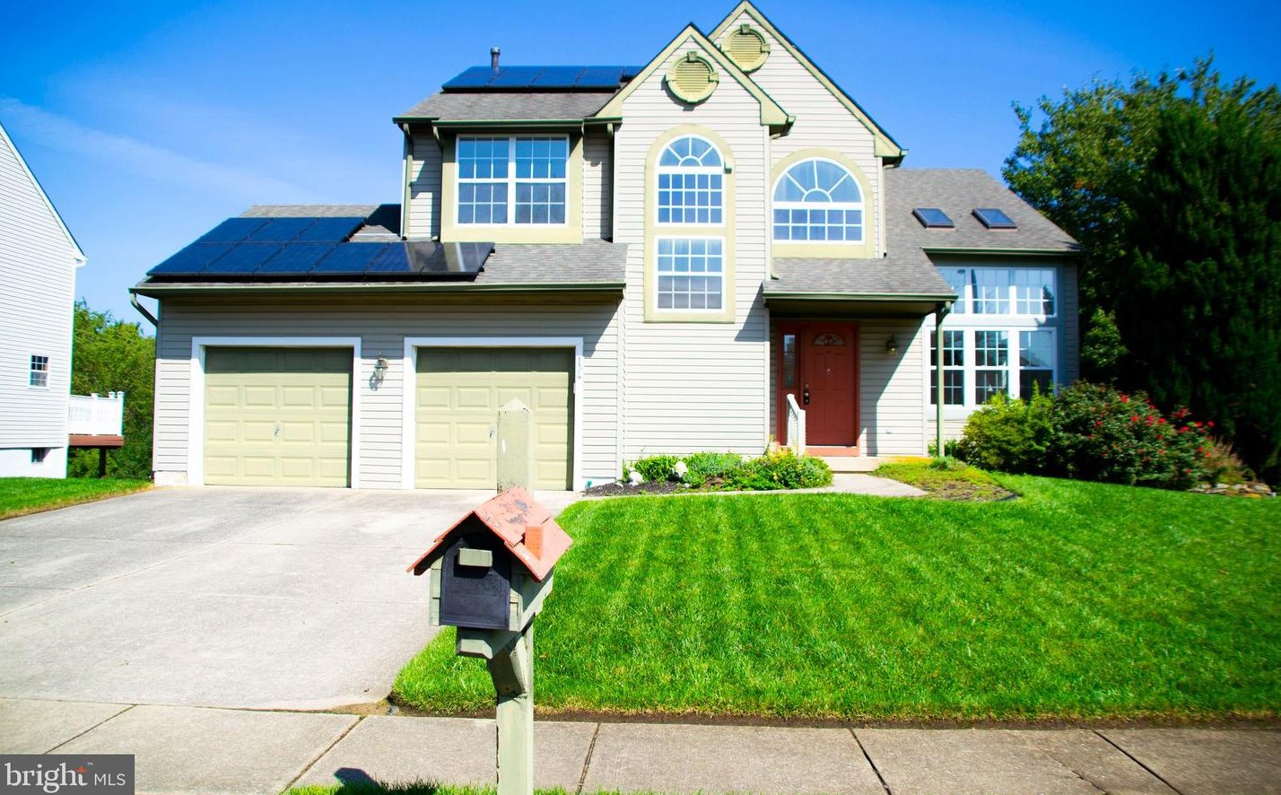 134 Glasswycke Dr, Aura, NJ 08028
