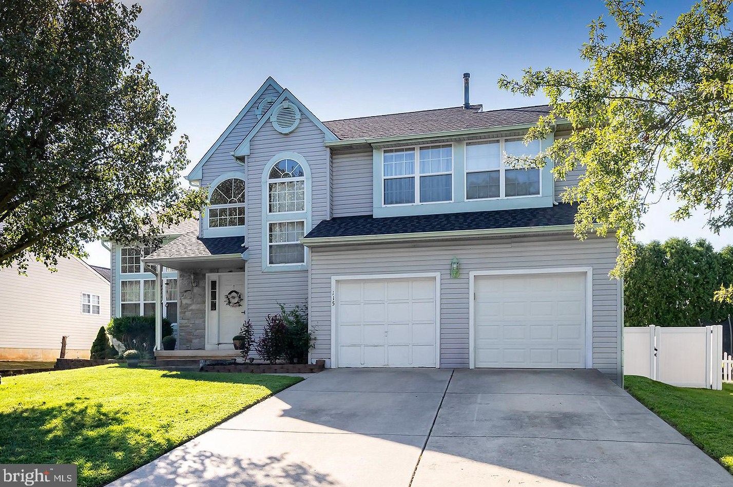 115 Glasswycke Dr, Aura, NJ 08028-2975