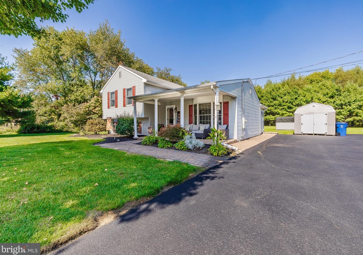 407 Whig Ln, Aura, NJ 08028-3509