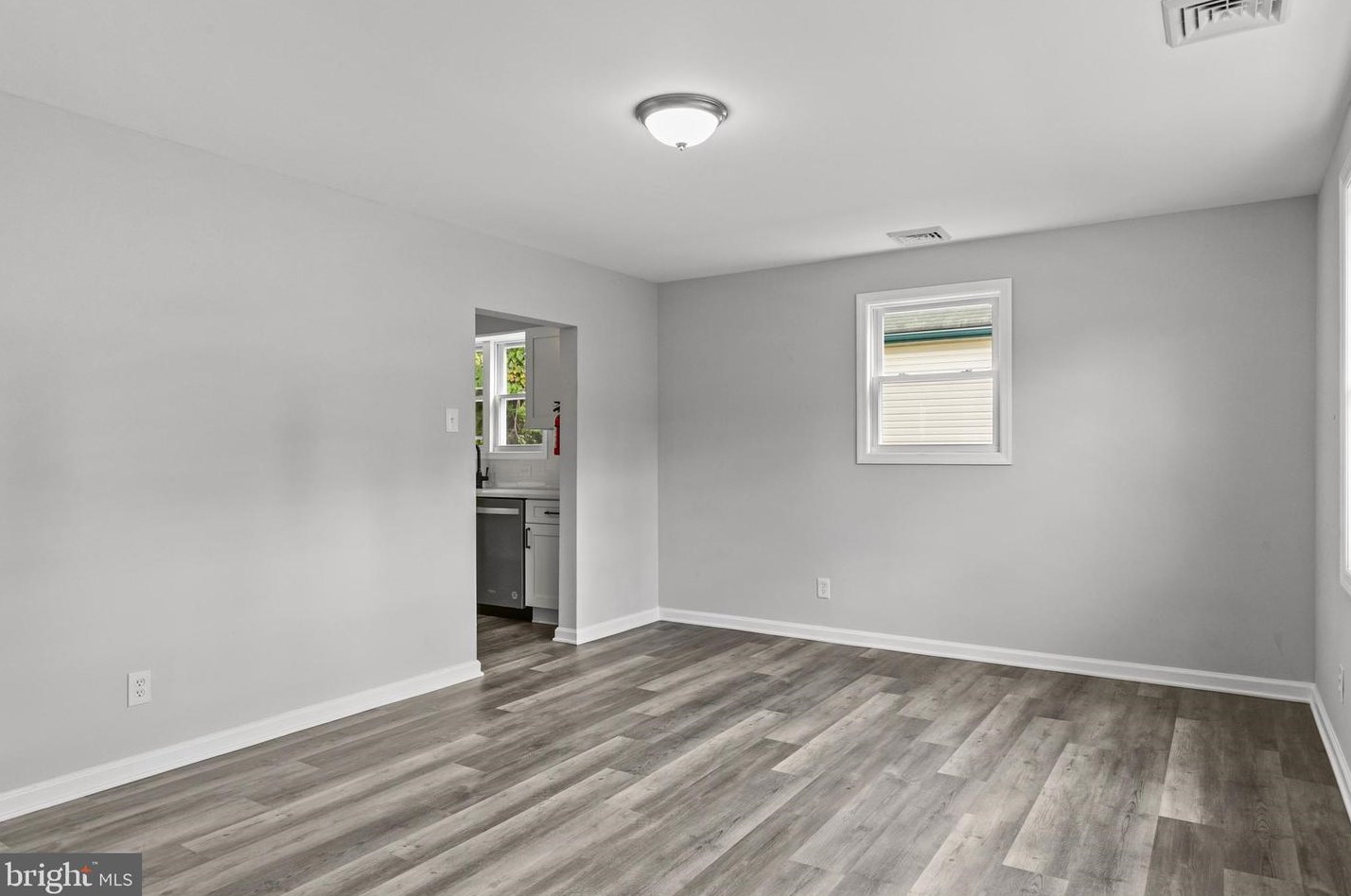 38 Hess Ave, West Deptford, NJ 08096