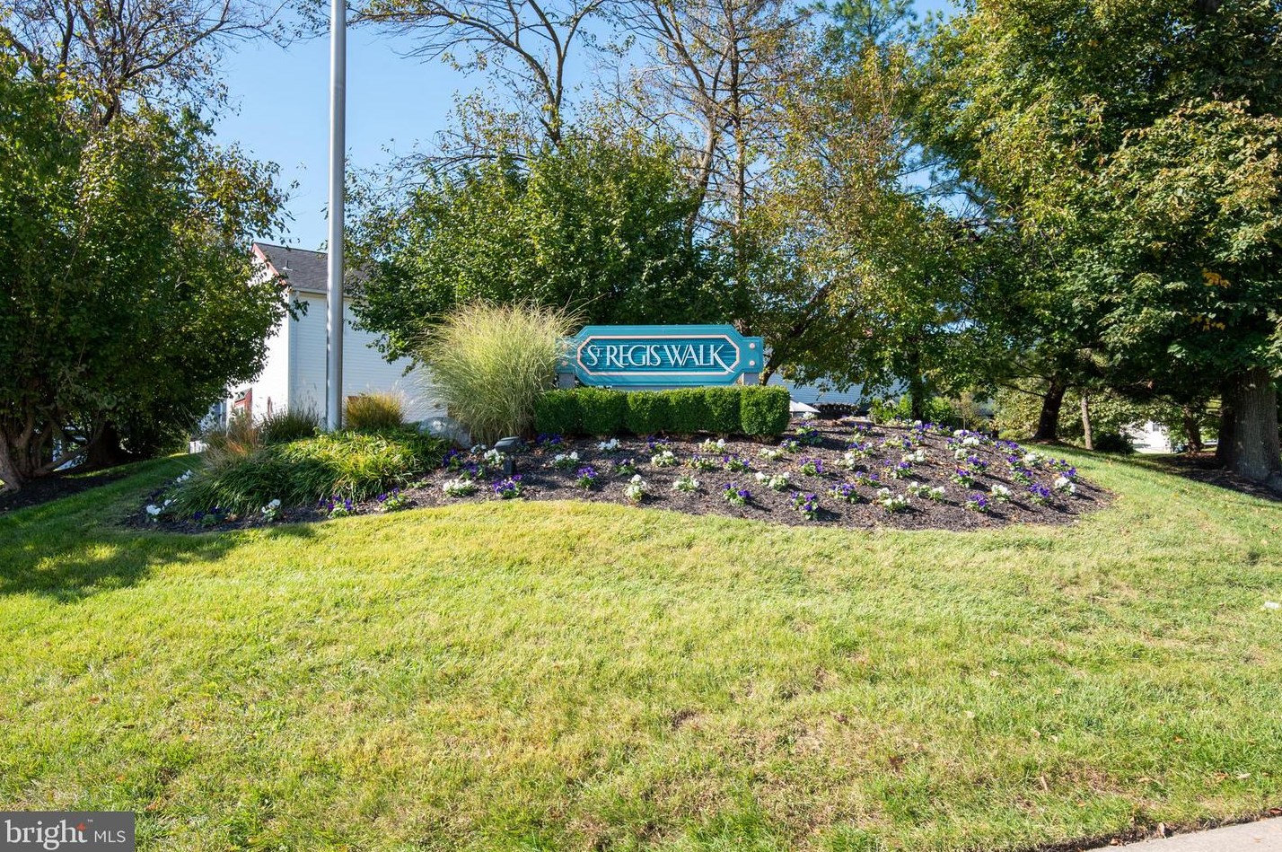 884 Dante Ct, West Deptford, NJ 08051