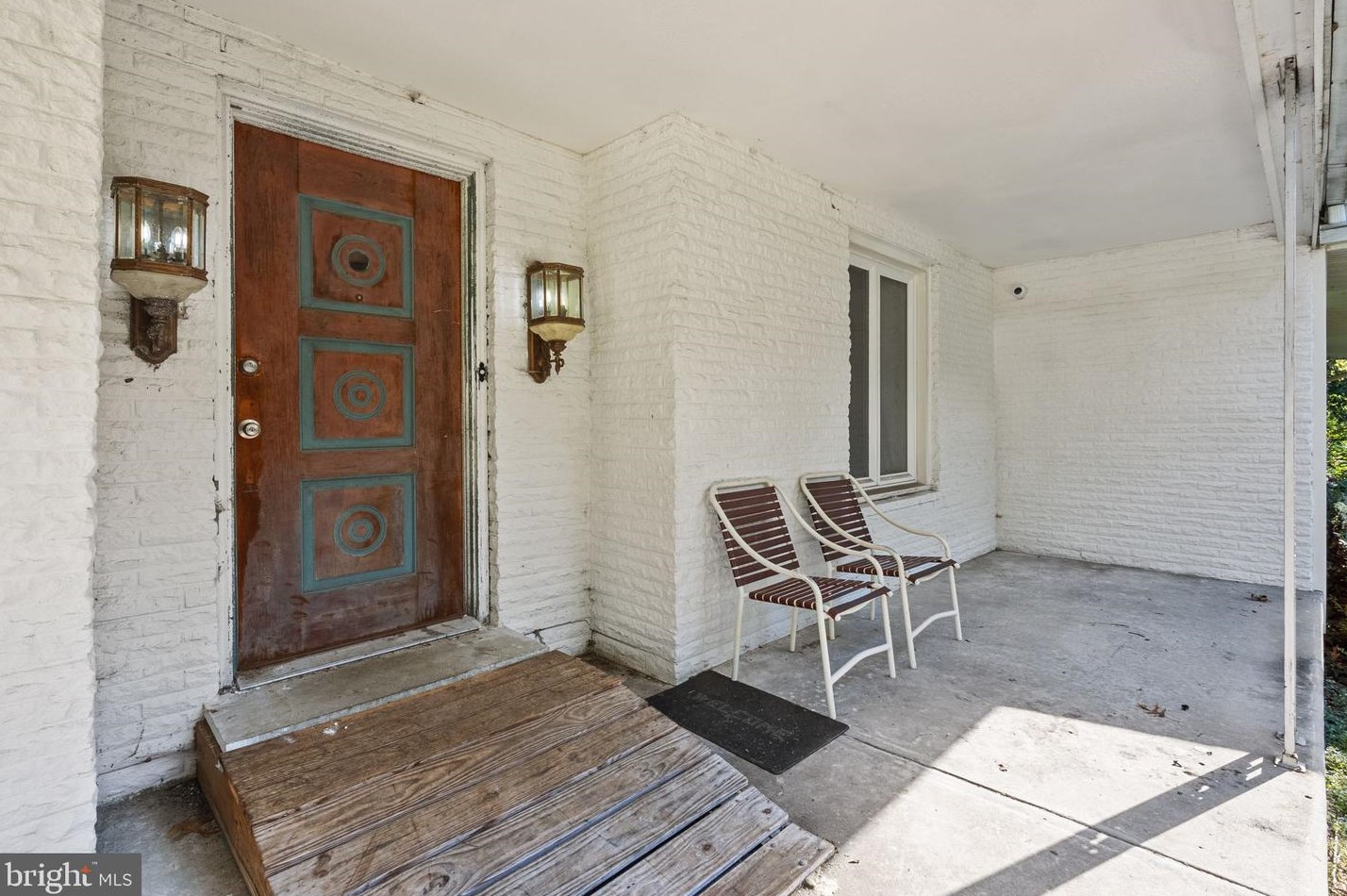 168 Peach St, West Deptford, NJ 08093