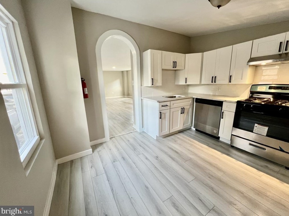 1558 S Delaware St, West Deptford, NJ 08066