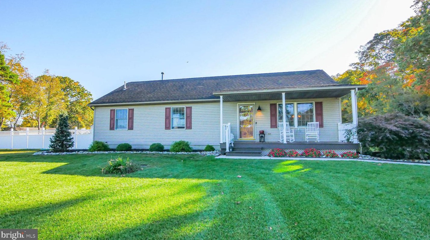 1602 Weymouth Rd, Vineland, NJ 08360