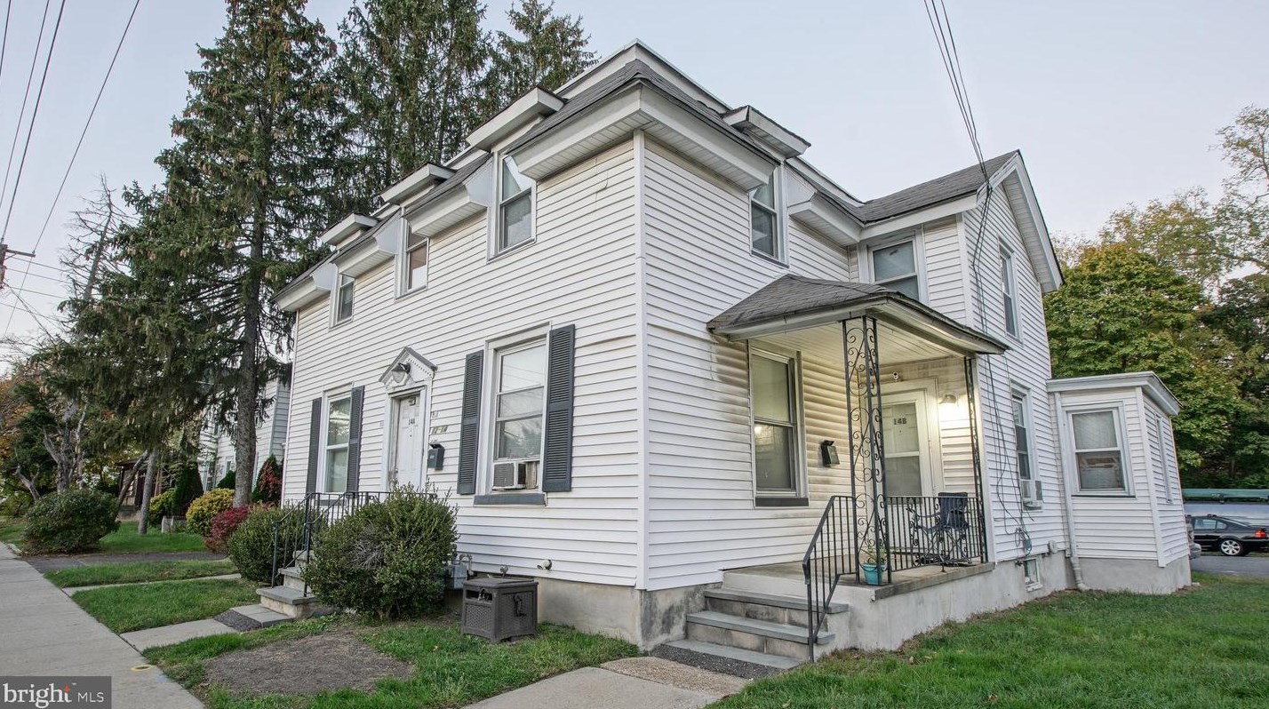 12 N Delsea Dr, Aura, NJ 08028