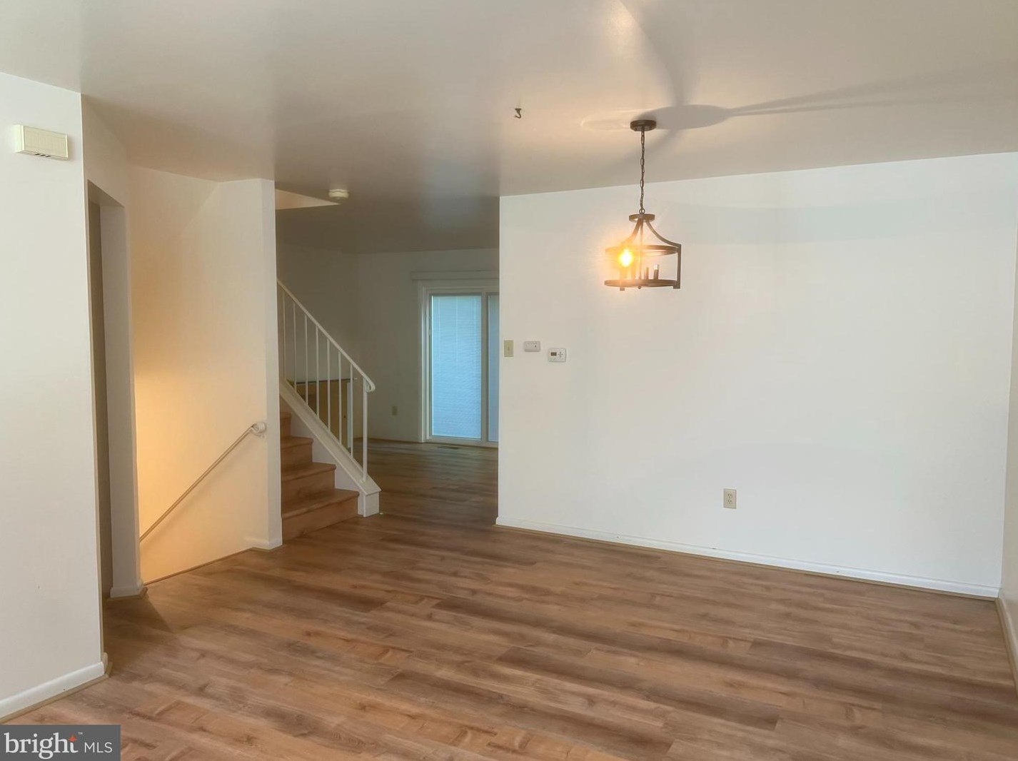 48 Woodstream Ct, West Deptford, NJ 08051