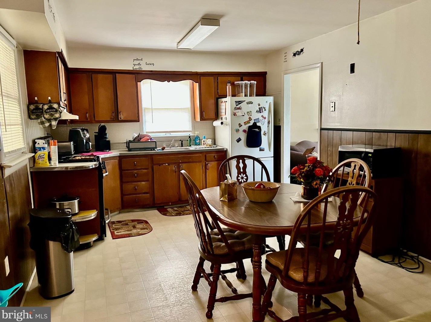 24 New St, Clayton, NJ 08312-1626