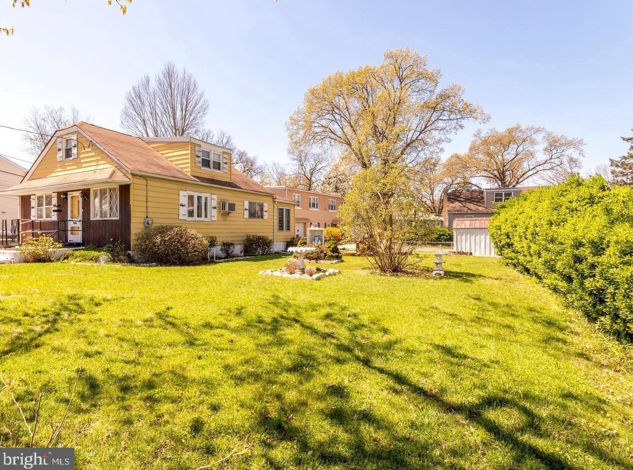 1116 Delsea Dr, West Deptford, NJ 08093