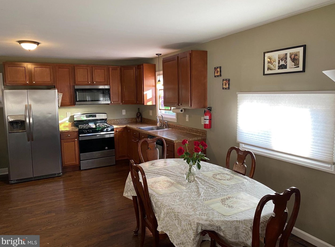 315 Oakwood Dr, Newfield, NJ 08344