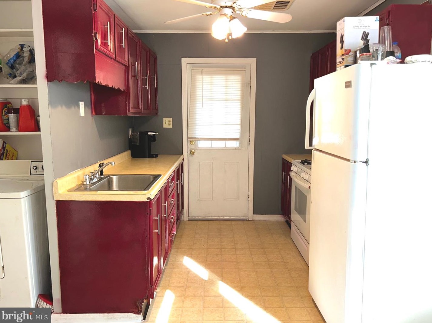 109 Harvard Ave, West Deptford NJ  08093-1810 exterior