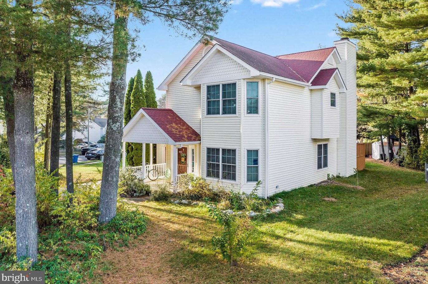111 Stoneham Dr, Aura, NJ 08028