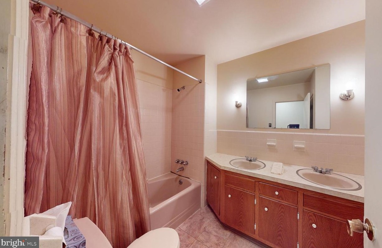 508 Lehigh Rd S, Aura, NJ 08028