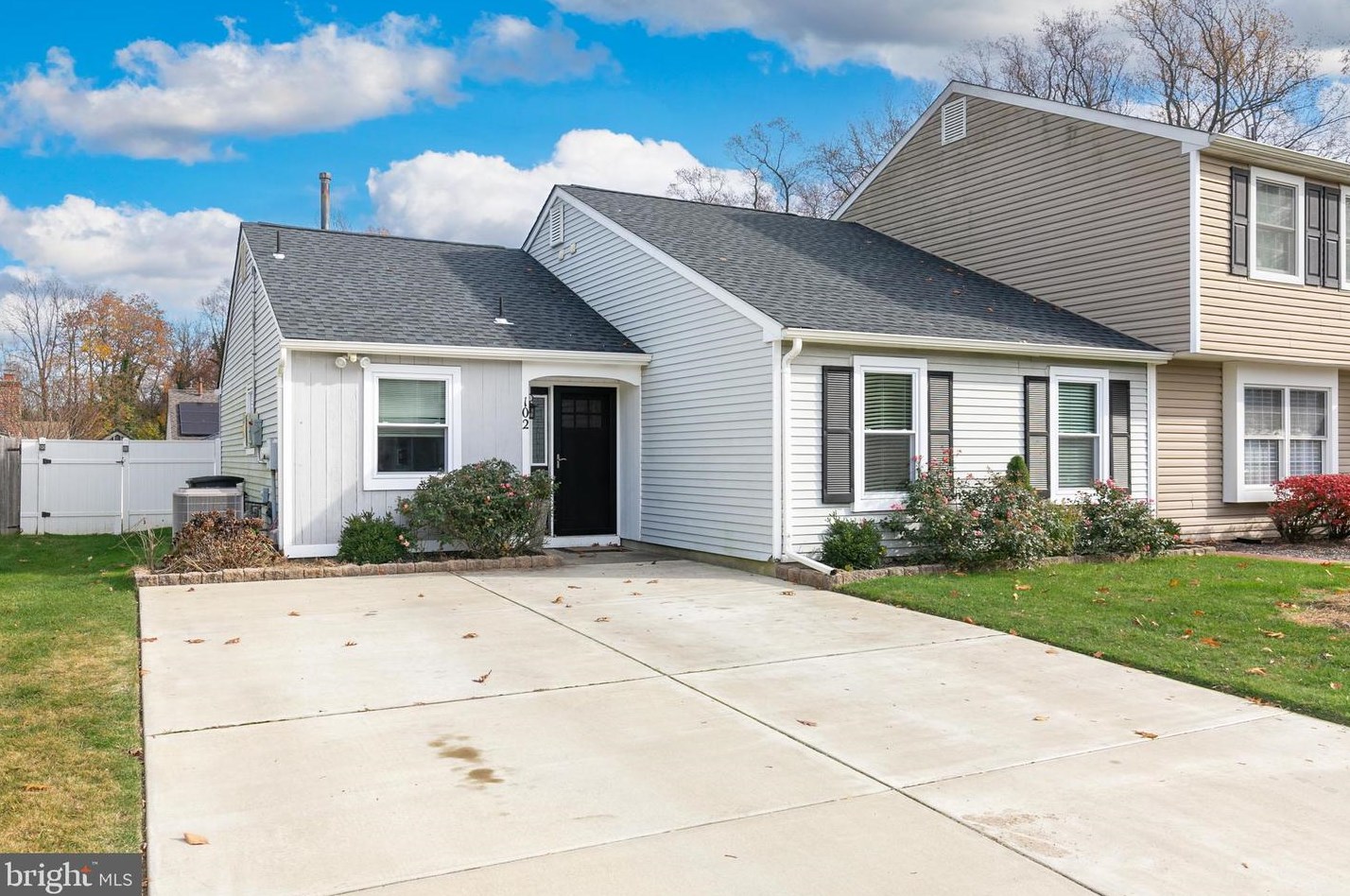 102 Burgundy Ct, Wenonah, NJ 08090