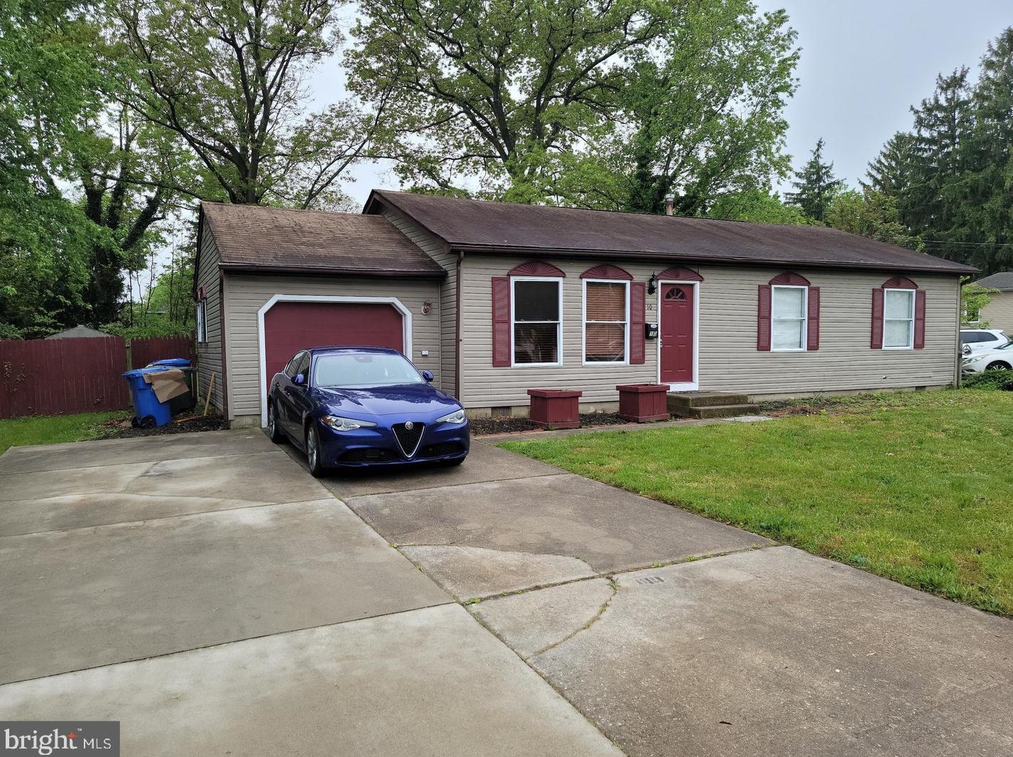10 Cornell Rd, Aura, NJ 08028