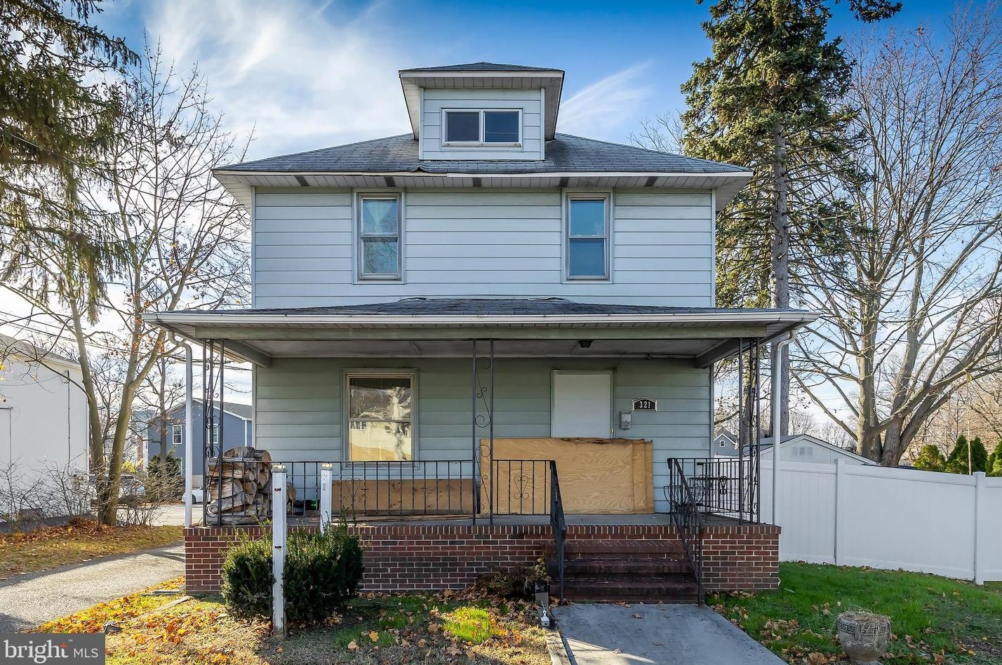 321 Delsea Dr N, Aura, NJ 08028