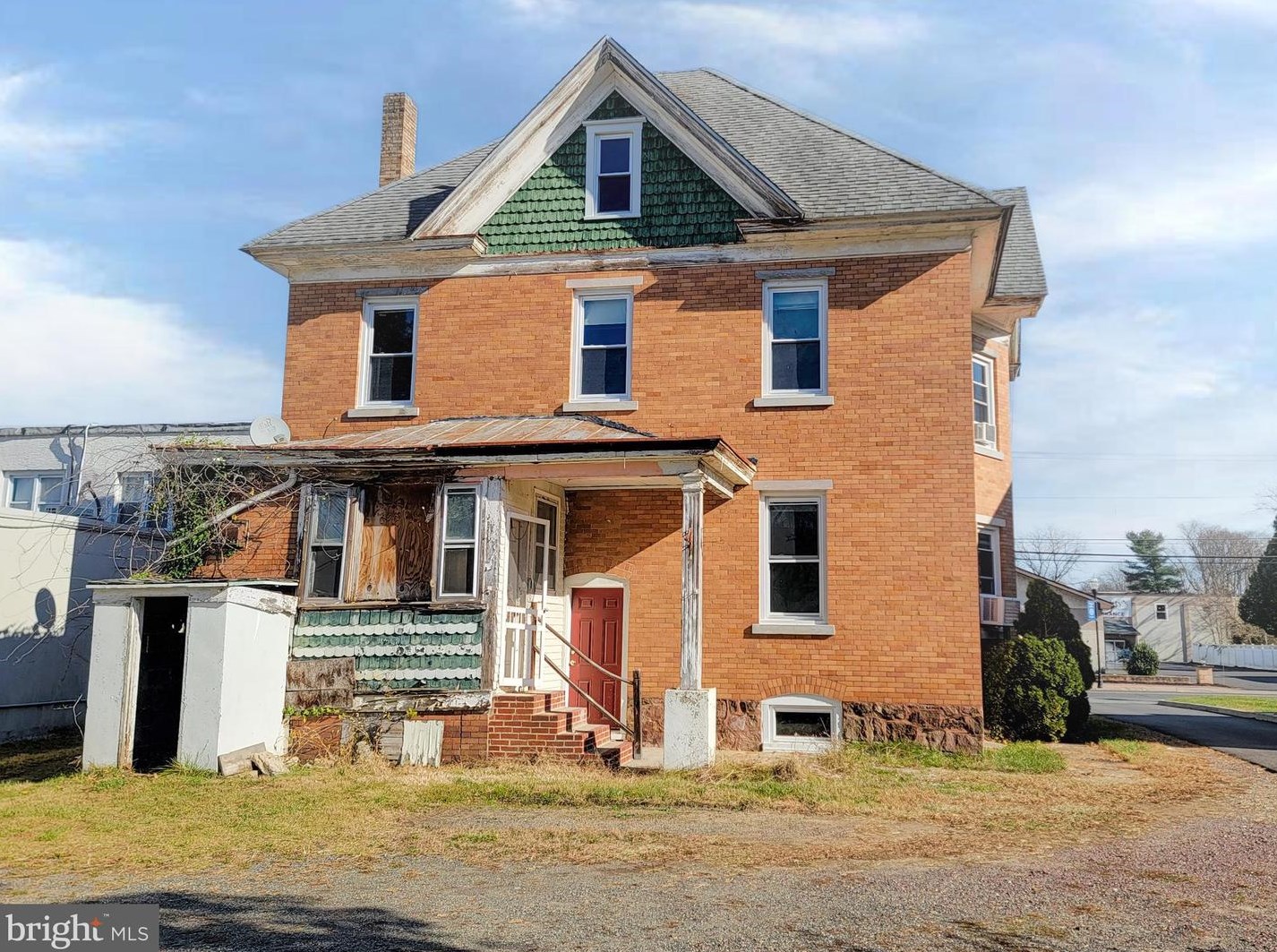 332 Delsea Dr, Clayton, NJ 08312-1522
