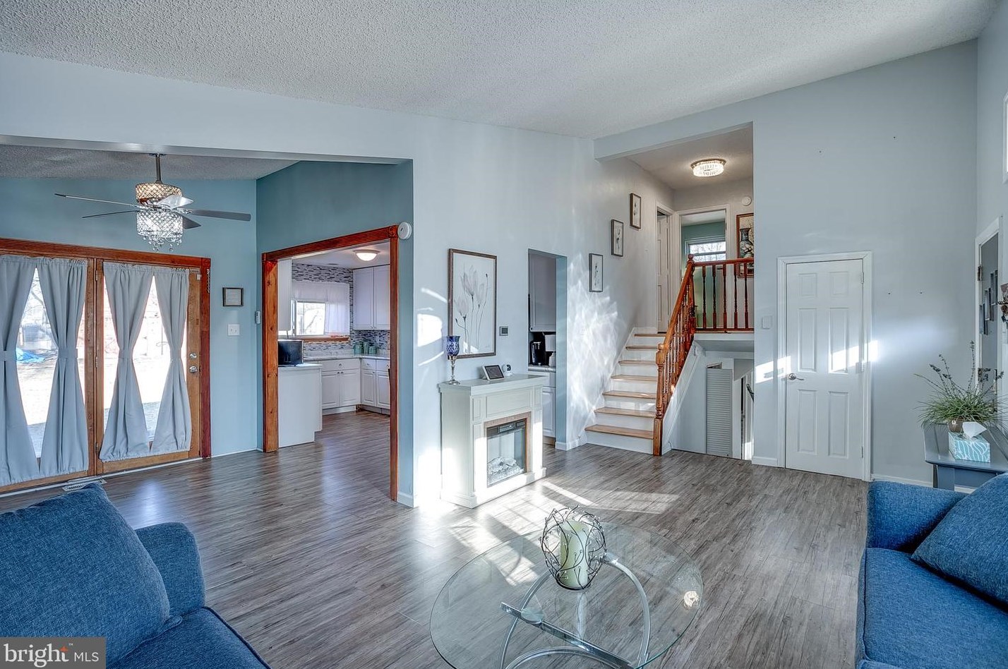 180 Sacramento Ct, West Deptford NJ  08051-1361 exterior