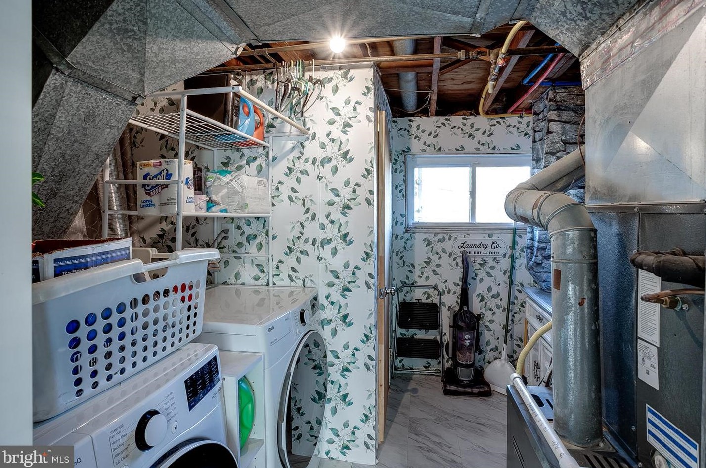 180 Sacramento Ct, West Deptford NJ  08051-1361 exterior