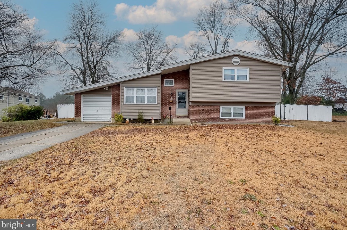 180 Sacramento Ct, West Deptford NJ  08051-1361 exterior