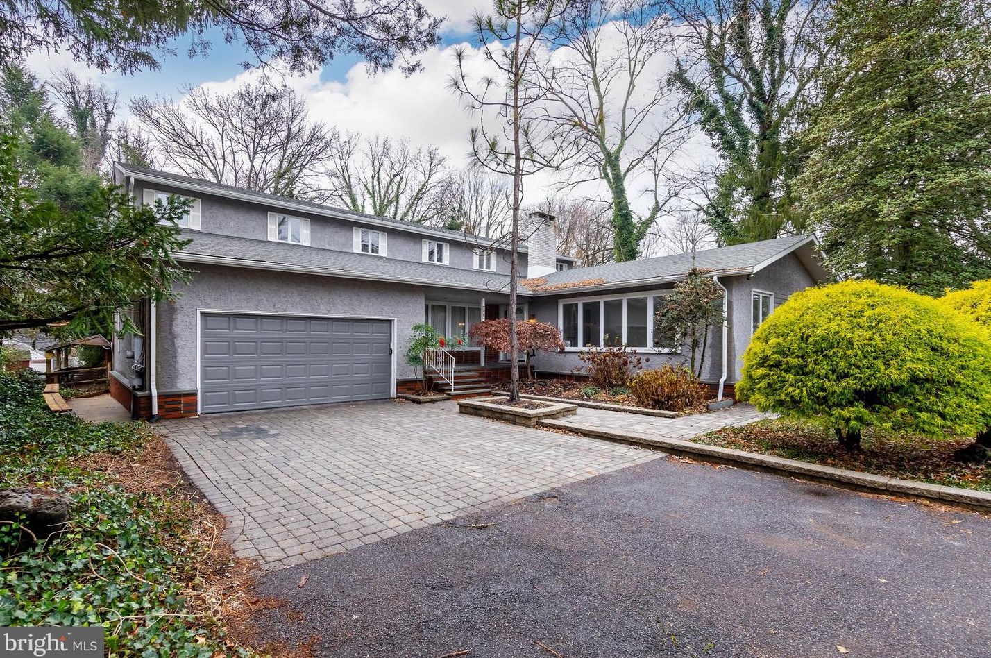 276 Warren Ave, West Deptford, NJ 08086