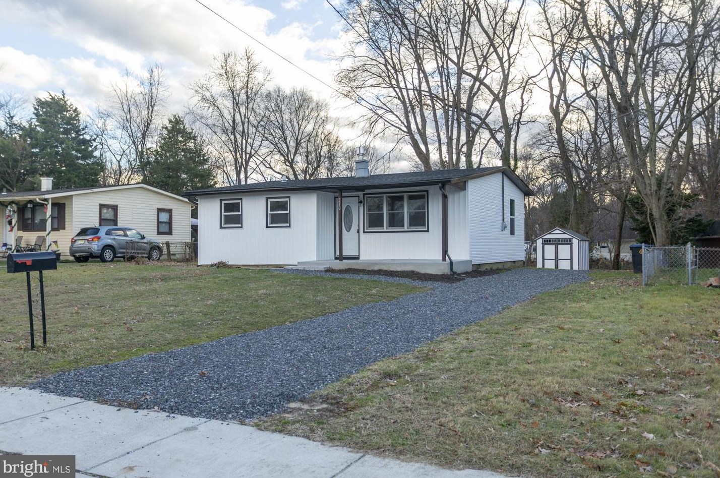 210 Florence Ave, West Deptford, NJ 08093