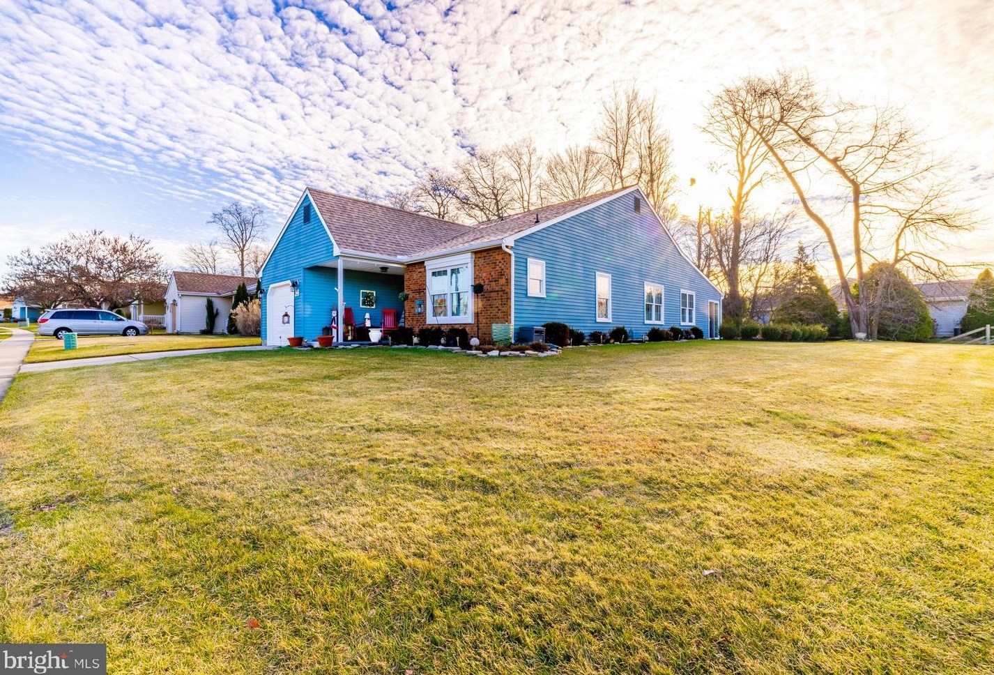 14 Lakebridge Dr, West Deptford, NJ 08096