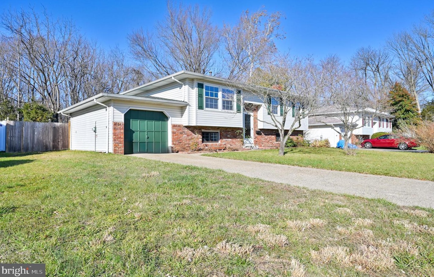 18 Hampshire Ave, Blenheim, NJ 08012-2508