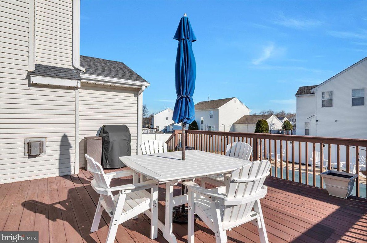 11 Morgan Dr, Clayton NJ  08312-2441 exterior