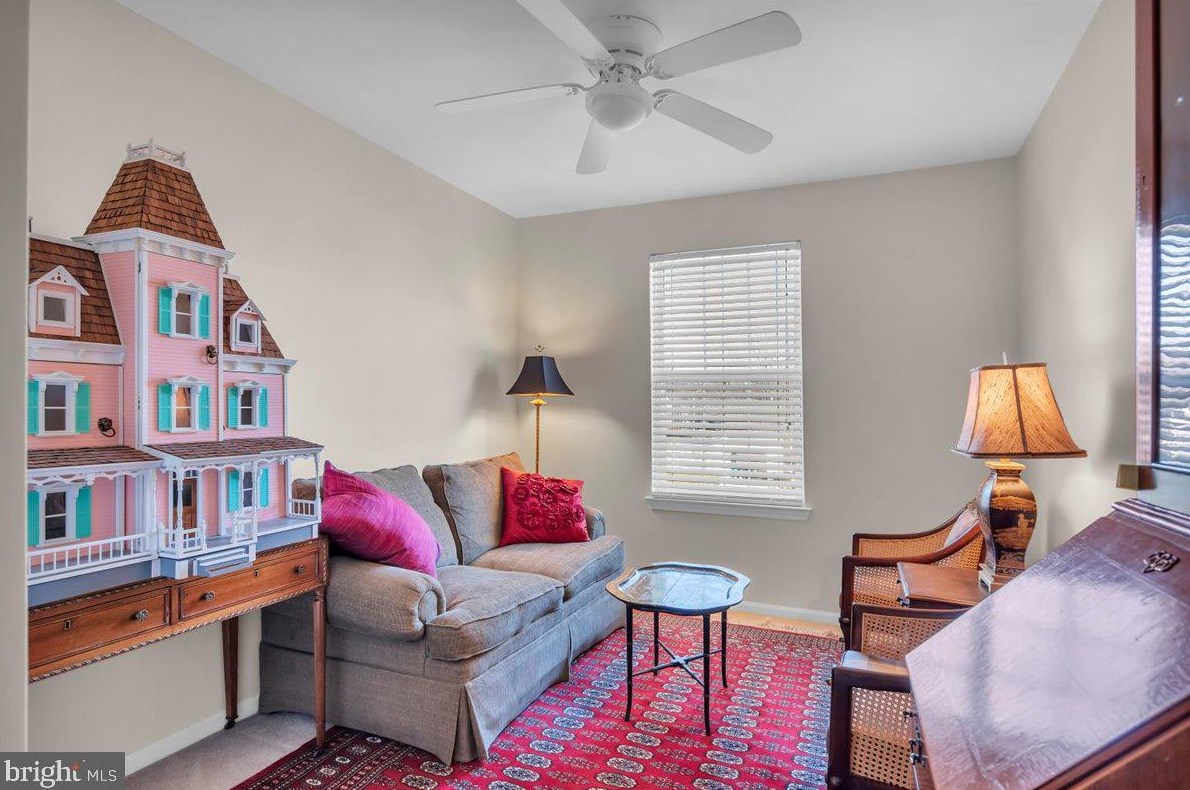 11 Morgan Dr, Clayton NJ  08312-2441 exterior