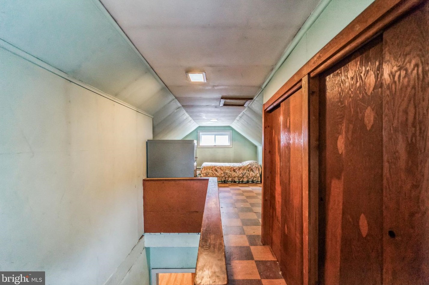 1642 Good Intent Rd, West Deptford NJ  08096-6114 exterior