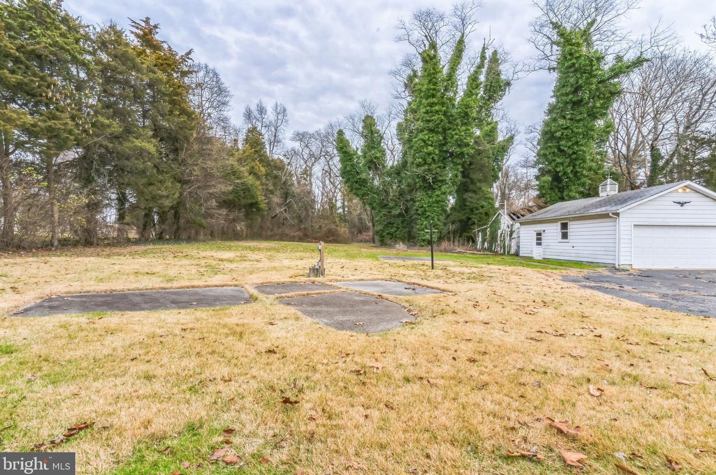 1642 Good Intent Rd, West Deptford NJ  08096-6114 exterior