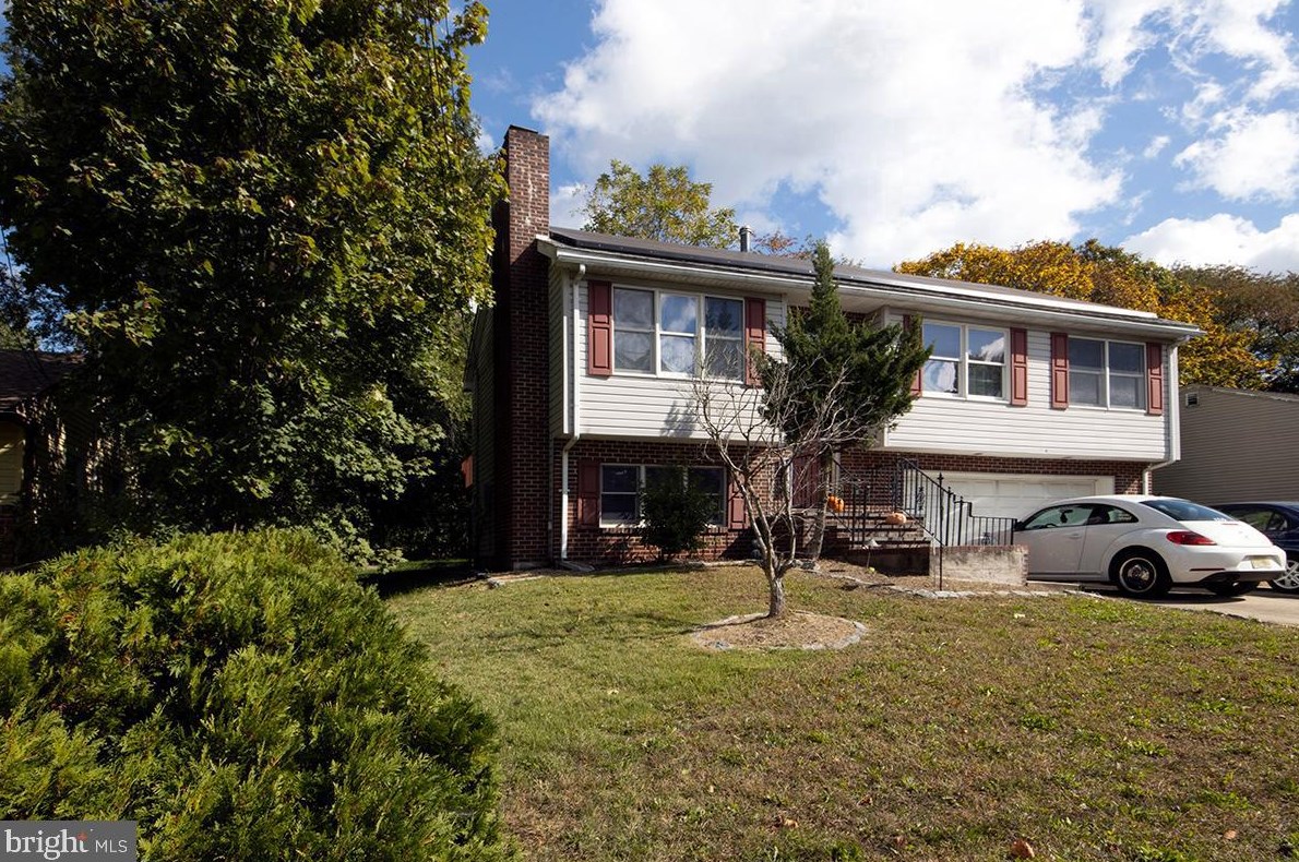 604 Fairmount Dr, Aura NJ  08028-1620 exterior