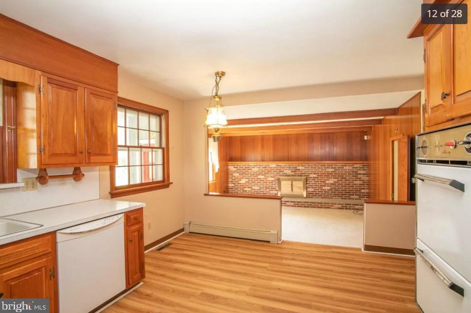 406 Dickinson Rd, Aura, NJ 08028
