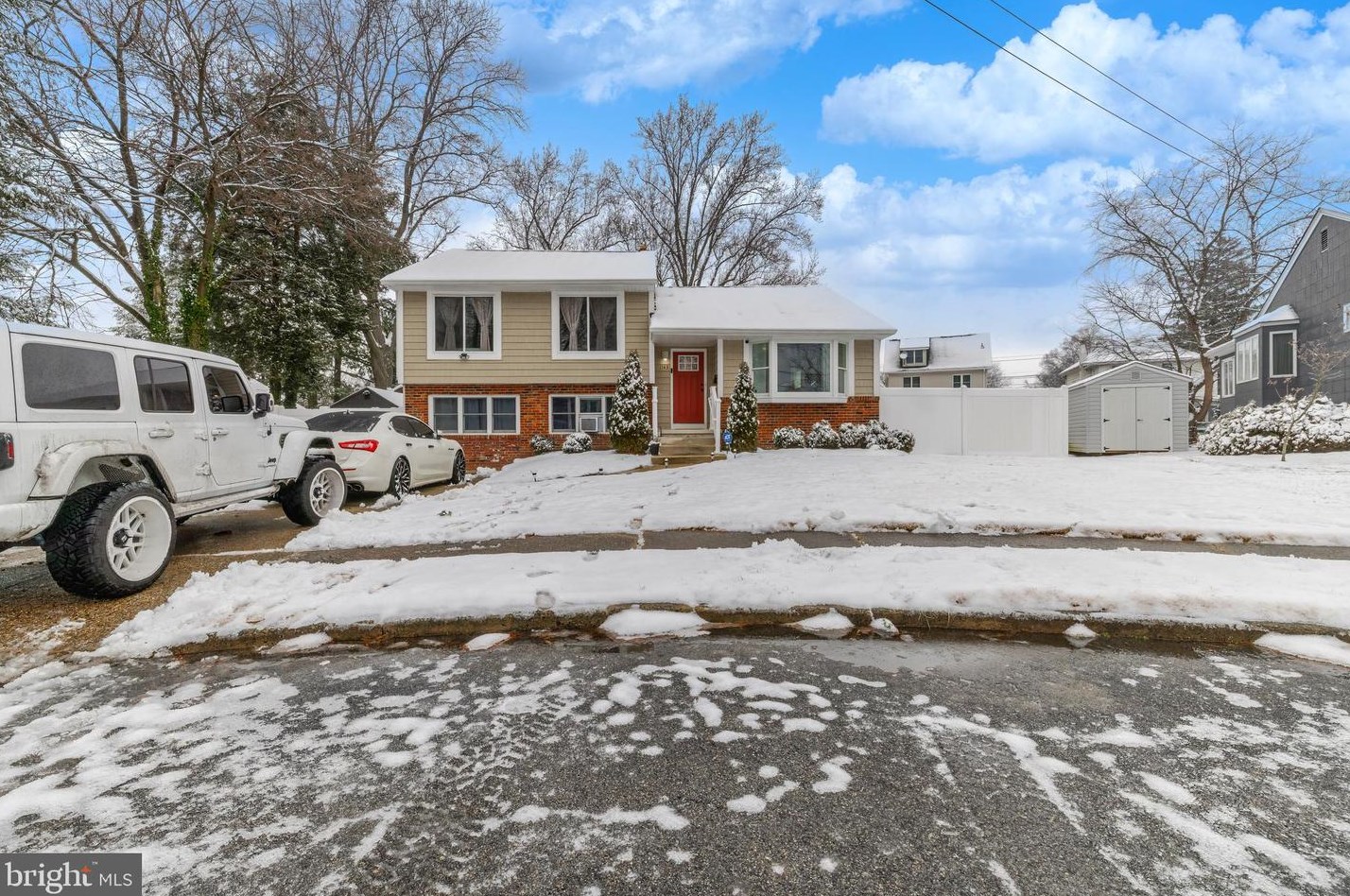 1143 Abbett Ln, West Deptford, NJ 08096