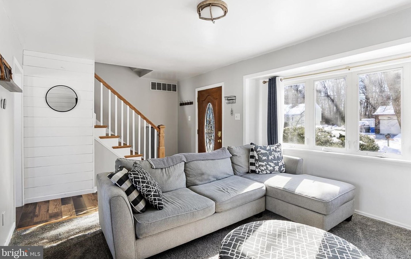 380 Montgomery Dr, West Deptford NJ  08051-1216 exterior