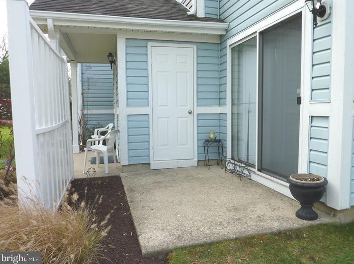 472 Steeplechase Ct, West Deptford NJ  08096-6813 exterior