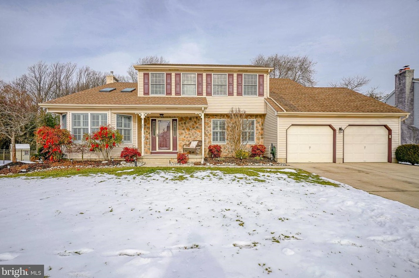 31 Dogwood Ave, Aura, NJ 08028-2819