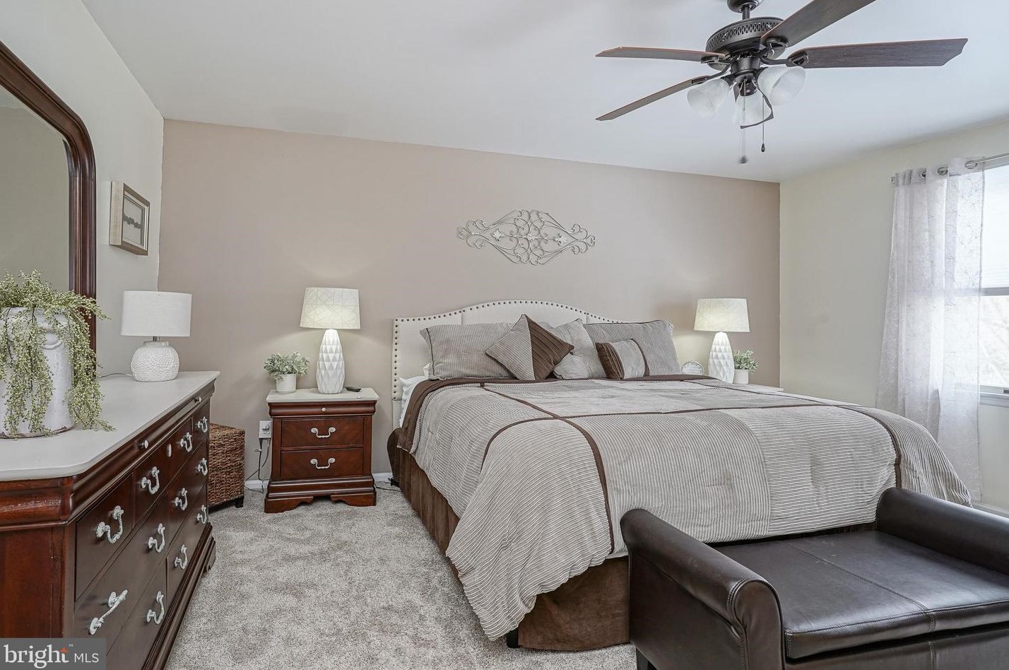 31 Dogwood Ave, Aura NJ  08028-2819 exterior