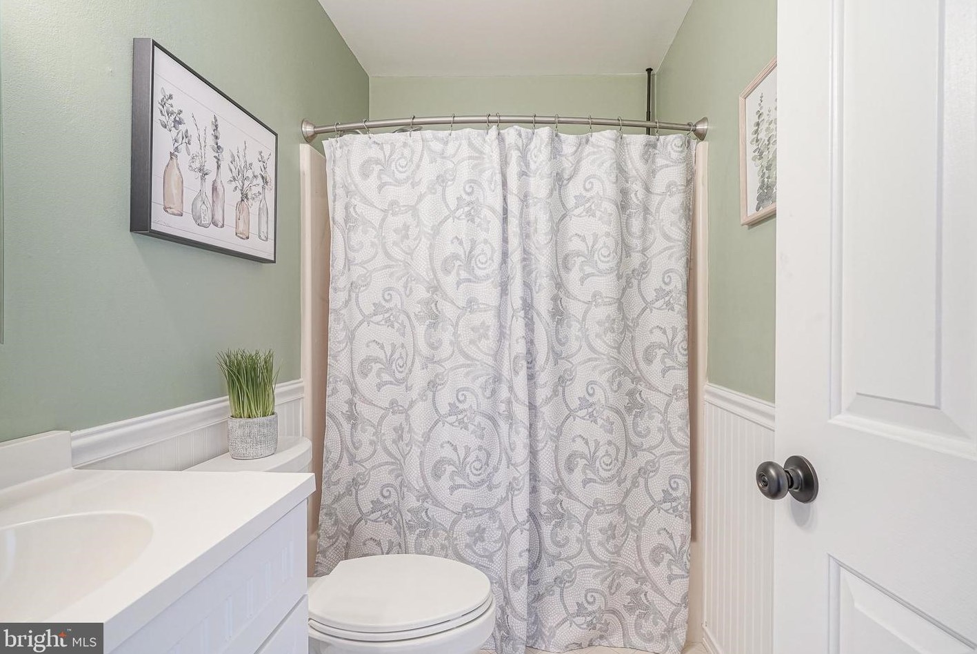 31 Dogwood Ave, Aura NJ  08028-2819 exterior