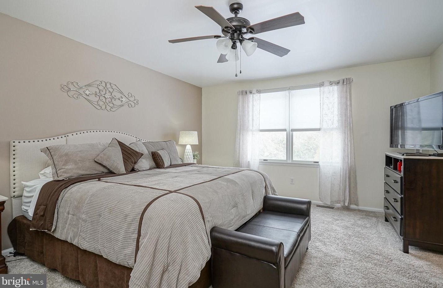 31 Dogwood Ave, Aura NJ  08028-2819 exterior