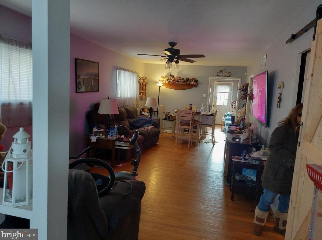 1120 Asbury Ave, West Deptford, NJ 08063