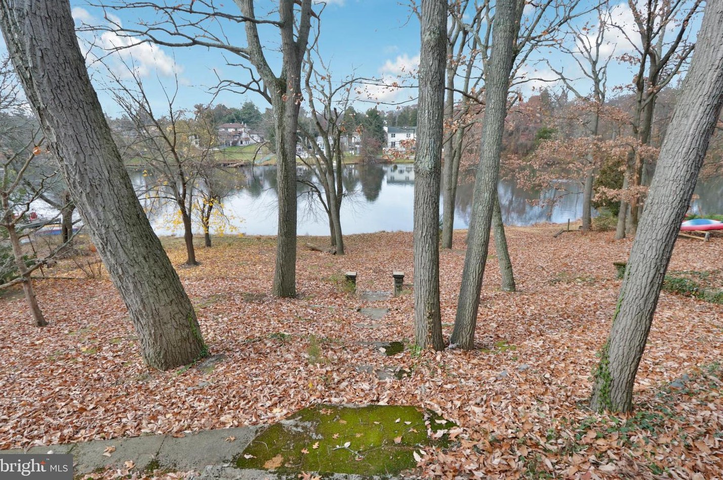 1848 Hillside Ave, West Deptford, NJ 08096-3835