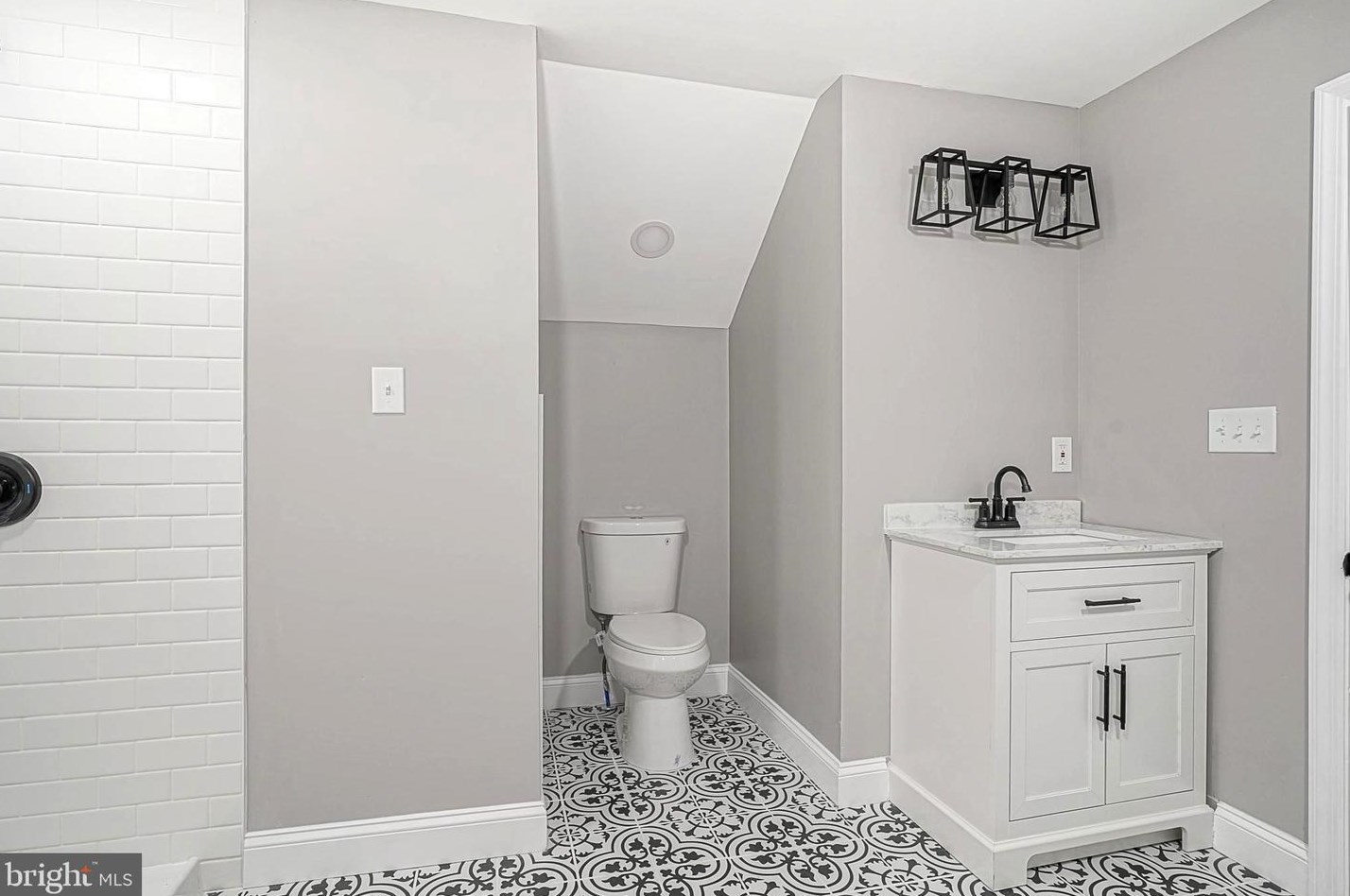 515 Morgan Ave, West Deptford NJ  08096-2819 exterior