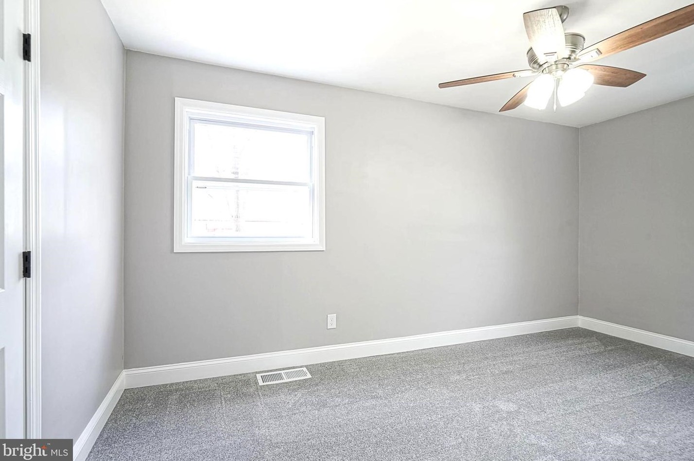 515 Morgan Ave, West Deptford NJ  08096-2819 exterior