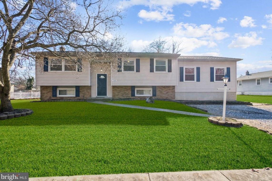 169 Maple Ave West, West Deptford, NJ 08086