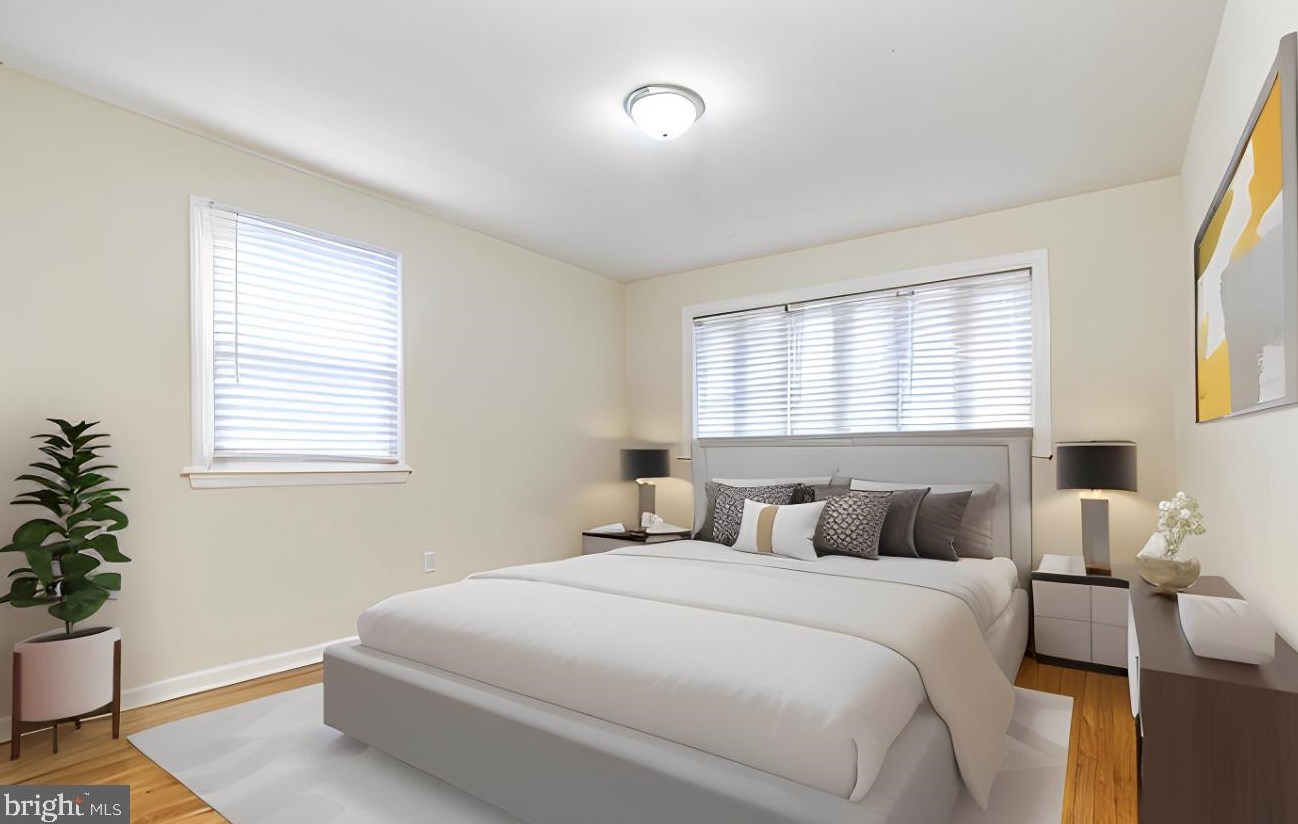 21 Beech Pl, West Deptford NJ  08096-3301 exterior