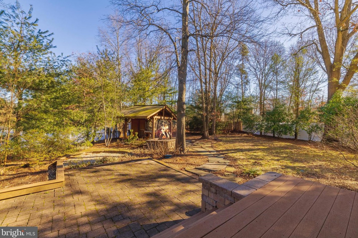 11 Ambrose Ct, West Deptford NJ  08096-6130 exterior
